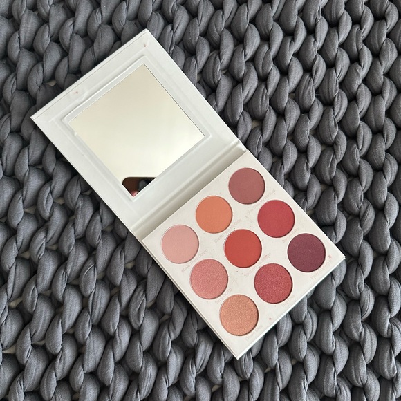 #GIVE THEM LALA BEAUTY The Baby Palette - Picture 4 of 6